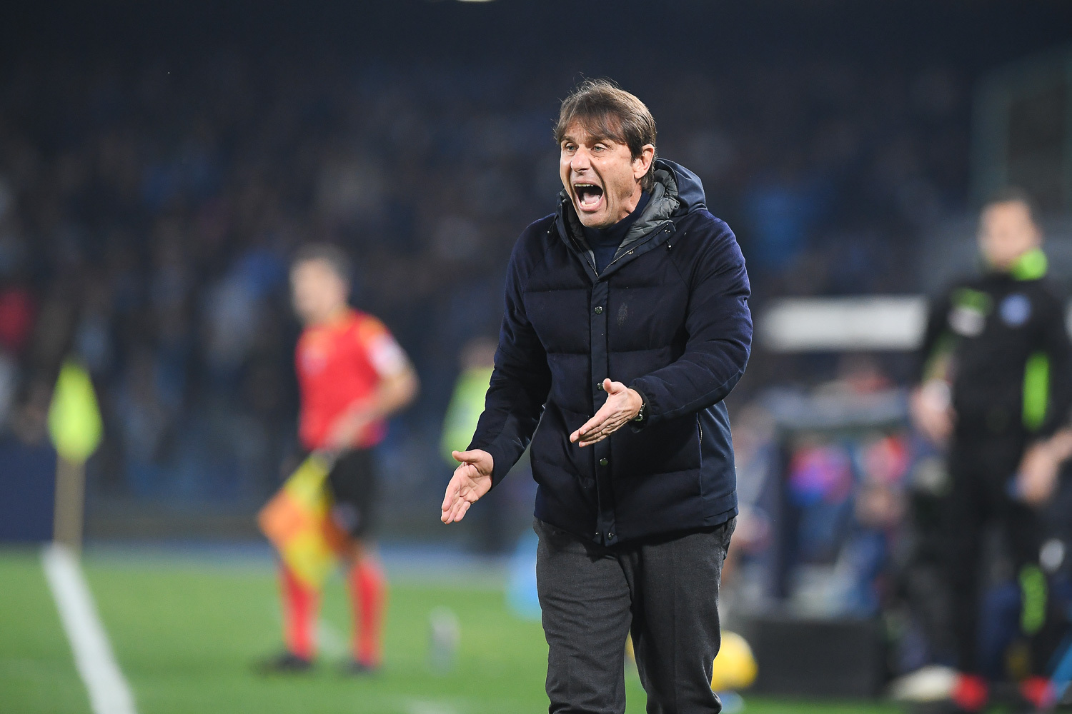 那不勒斯前锋受伤,将缺席下一场重要战役 那不勒斯前锋受伤,将缺席下一场重要战役