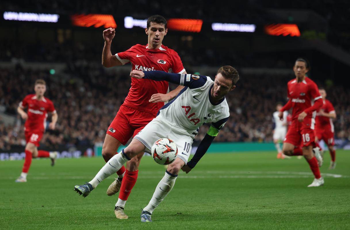 弗兰克福主力球员伤愈出战,球队士气大增备战强敌的简单介绍 弗兰克福主力球员伤愈出战,球队士气大增备战强敌的简单介绍