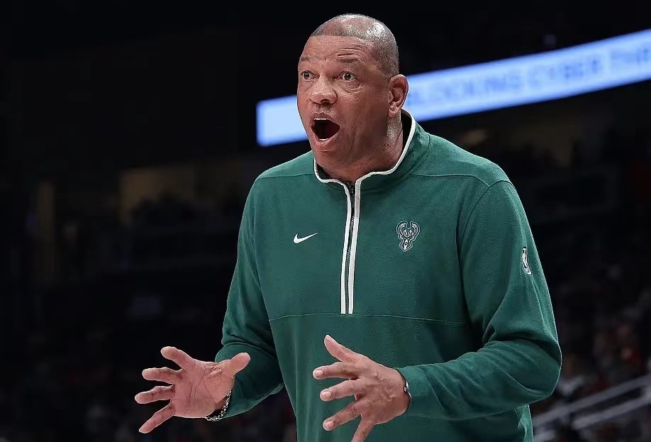 包含雄鹿队控卫赛后感慨,为球队保持领跑感到自豪的词条 包含雄鹿队控卫赛后感慨,为球队保持领跑感到自豪的词条