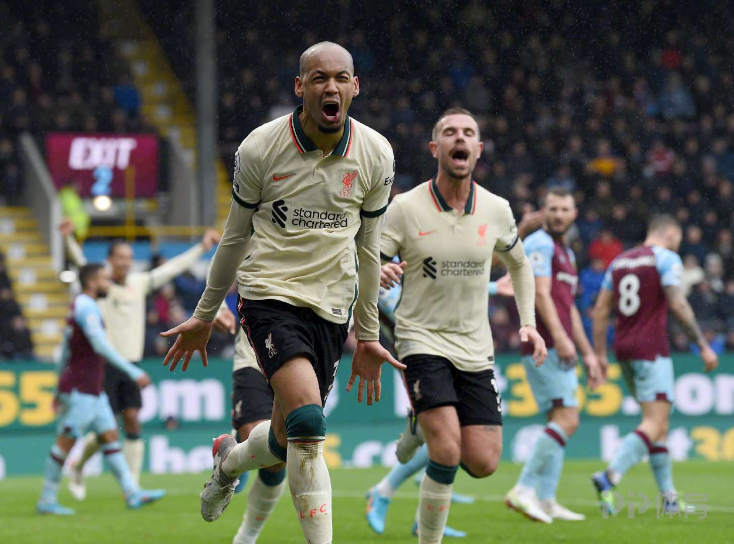 包含伯恩利客场失利，降级危机加剧的词条