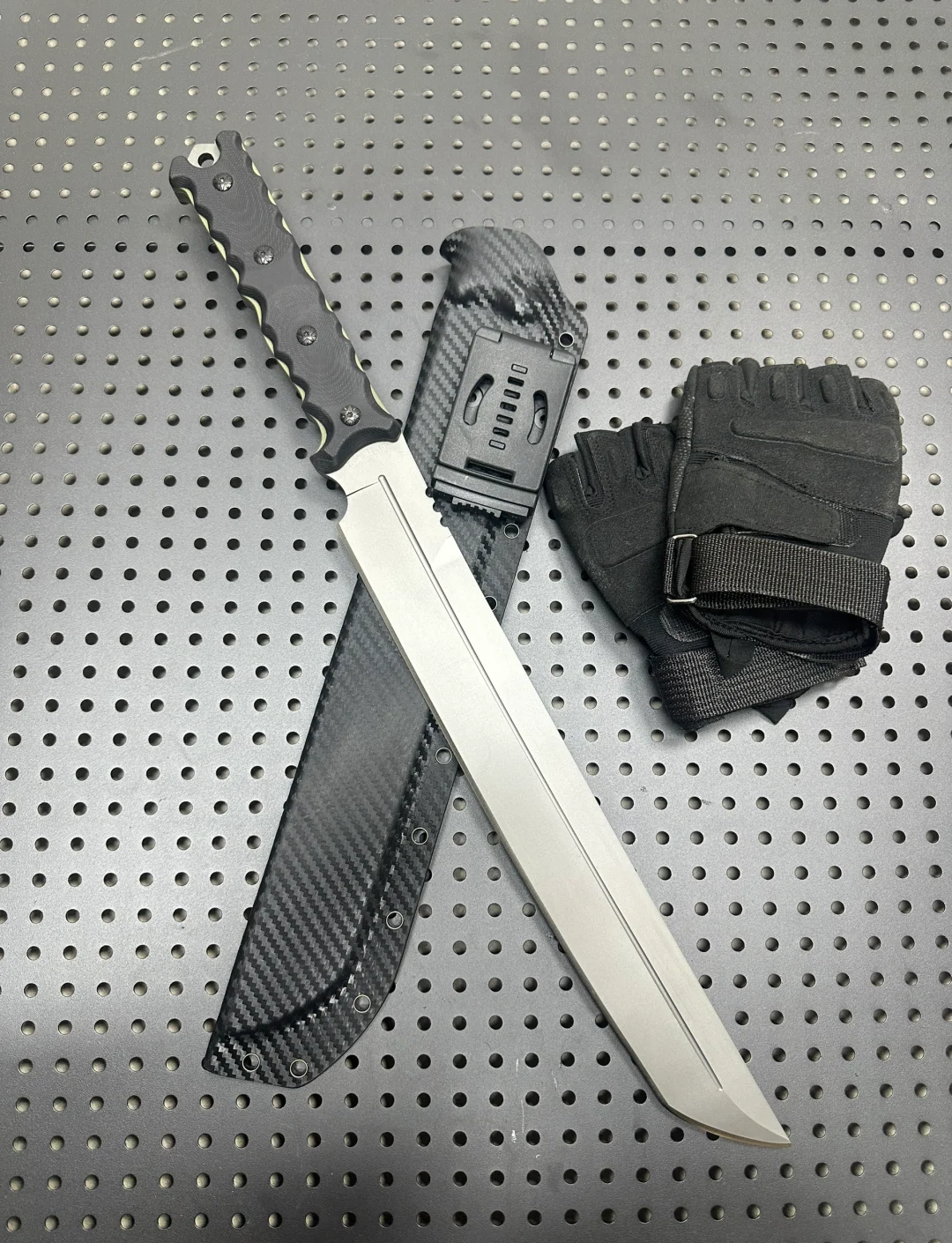 战术精湛:球队以攻为守逐鹿擂台 战术精湛:球队以攻为守逐鹿擂台