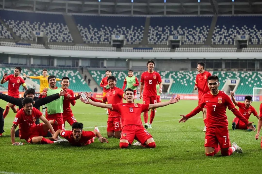 巴黎四连败沦陷,卫冕之路岌岌可危! 巴黎四连败沦陷,卫冕之路岌岌可危!