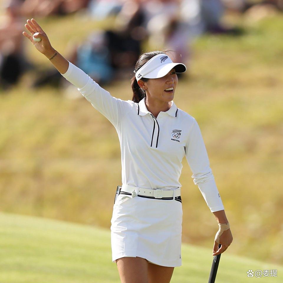 爱尔兰女子高尔夫选手表现抢眼
