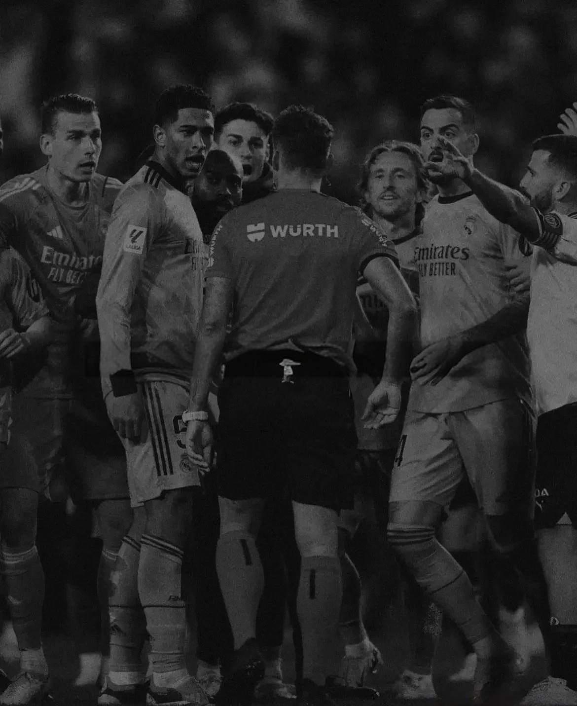 瓦伦西亚主场重挫