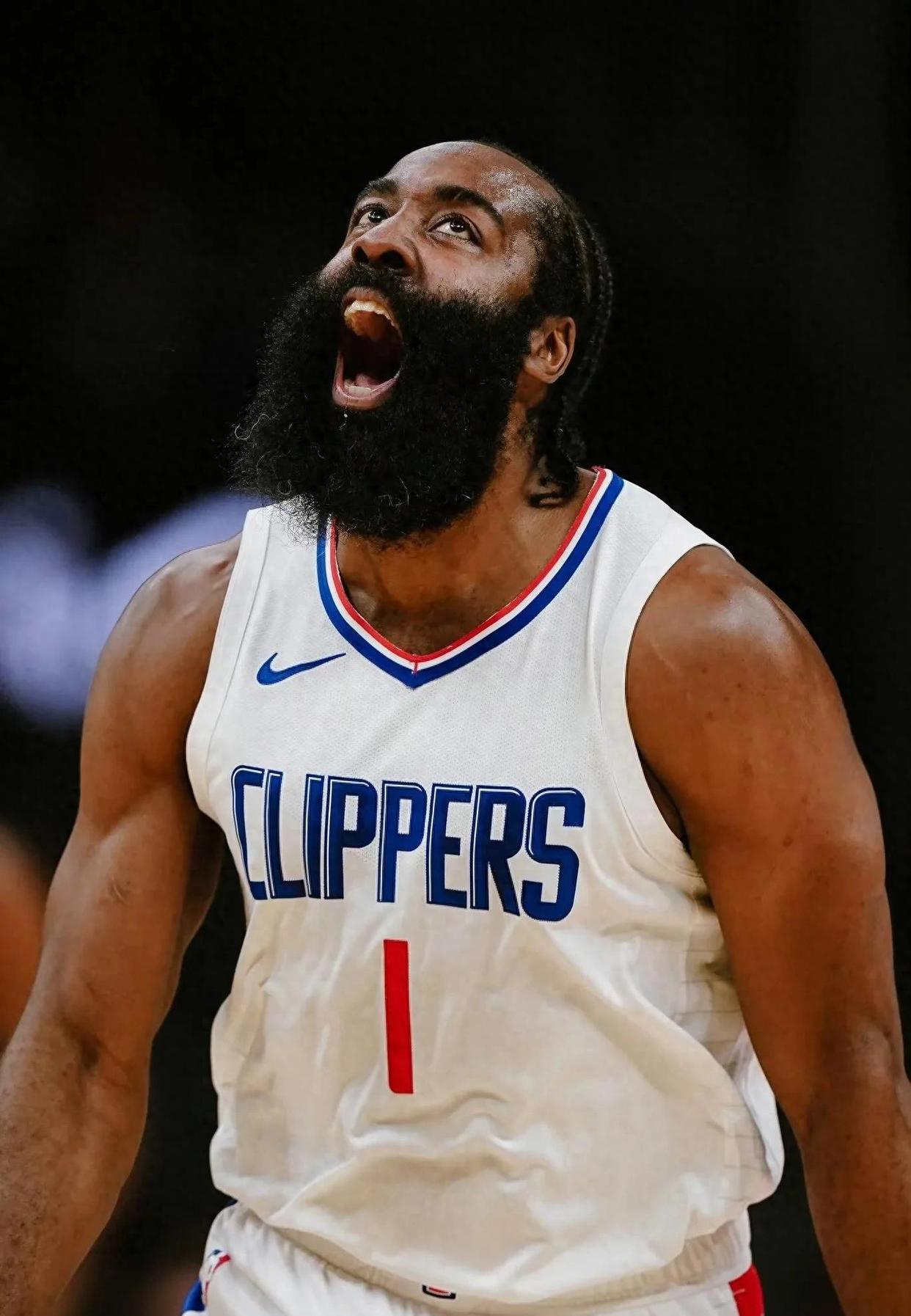 快船横扫篮网,雄鹿结束连胜 快船横扫篮网,雄鹿结束连胜