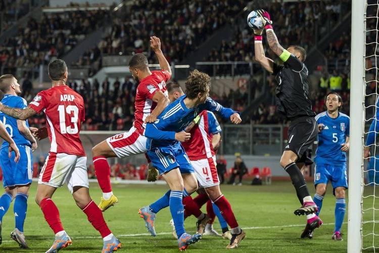 沃尔夫斯堡客场不敌柏林赫塔，遗憾失利出局淘汰赛