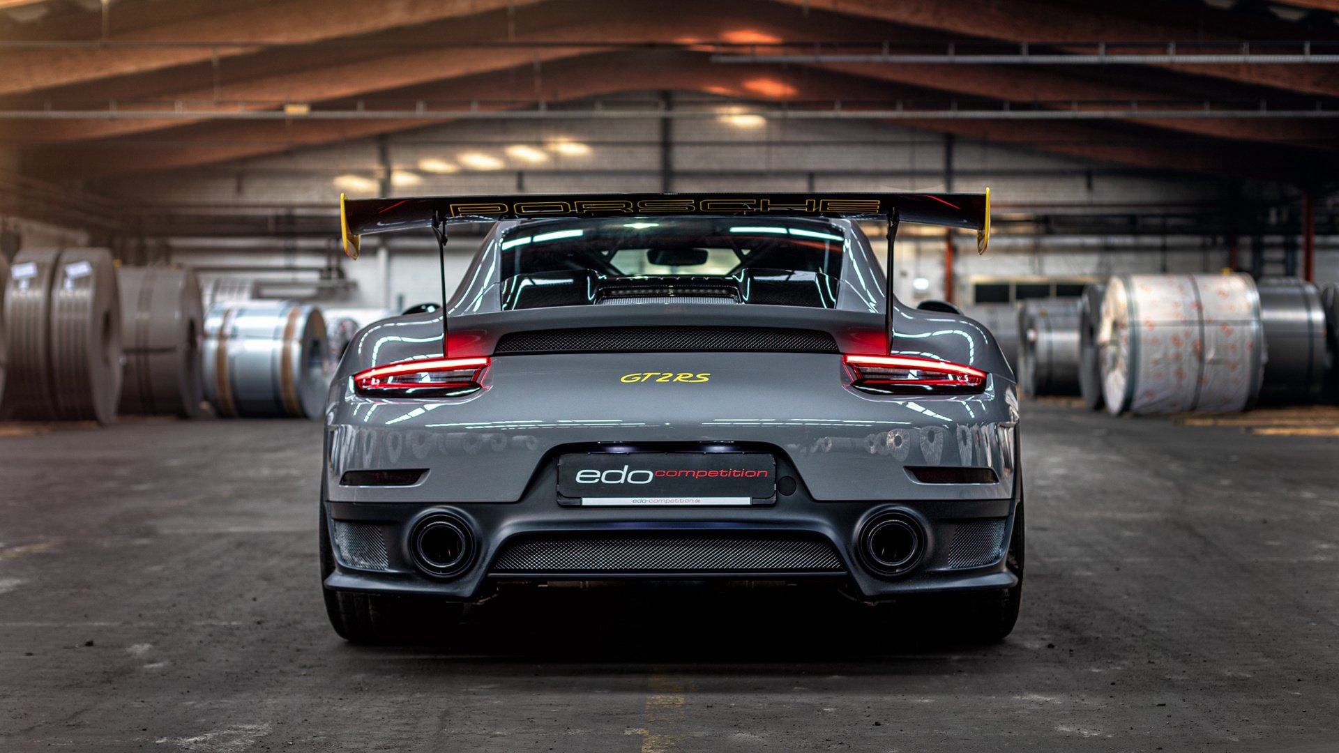 森林狼的利爪与詹姆斯的权杖，当篮球传奇跨越赛场边界